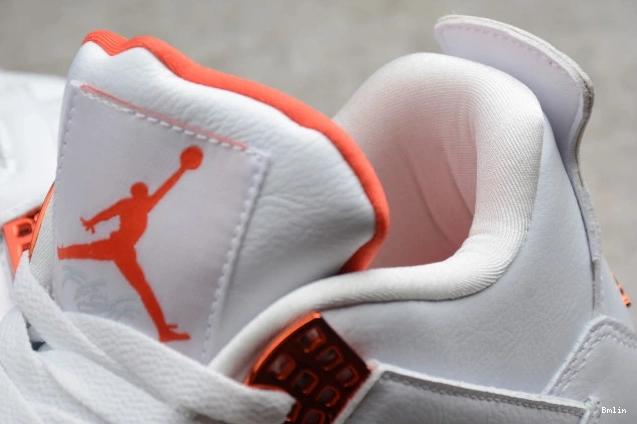 Boostmaster lin 4 Team Air OrangeCT8527-118 Jordan 0820